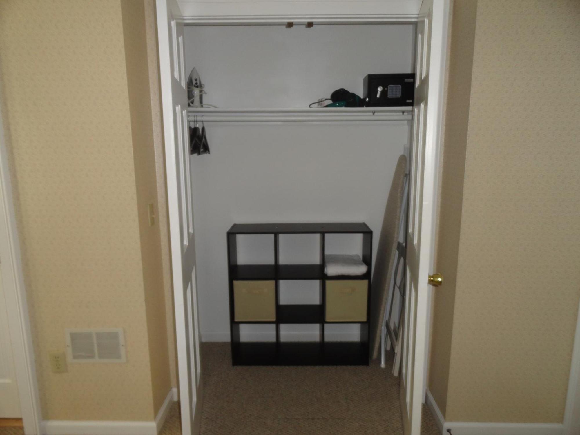 The Bond 1786 Inn (Adults Only) Warrensburg Room photo